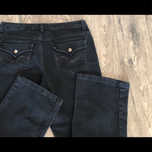 NINE WEST black “WEST END FIT BOOTCUT” jeans - Picture 5 of 5